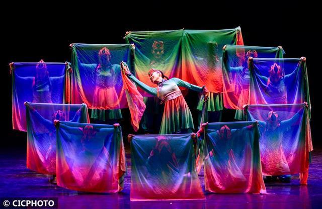 2022年9月6日,2022年全国民族民间舞创作作品汇演(华北片区)内蒙古